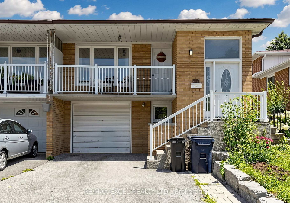 216-shawnee-circle-toronto-north-york-ontario-c13569824