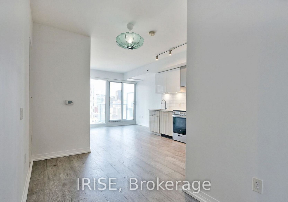 251-jarvis-street-toronto-toronto-ontario-c13569838