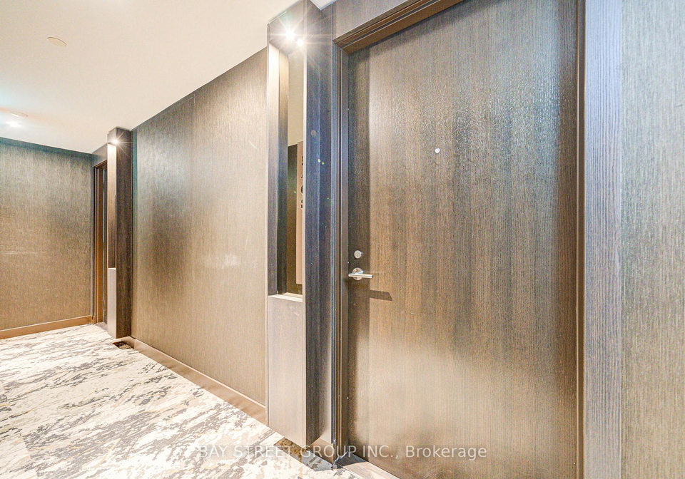 11-yorkville-avenue-toronto-toronto-ontario-c13569926