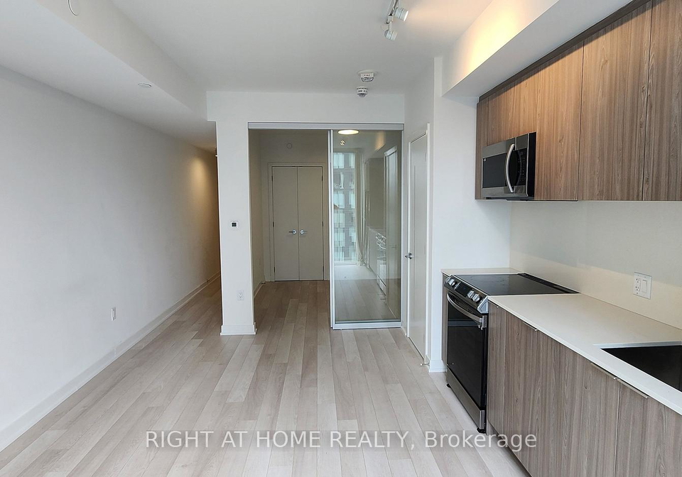 357-king-st-west-street-toronto-toronto-ontario-c13569994
