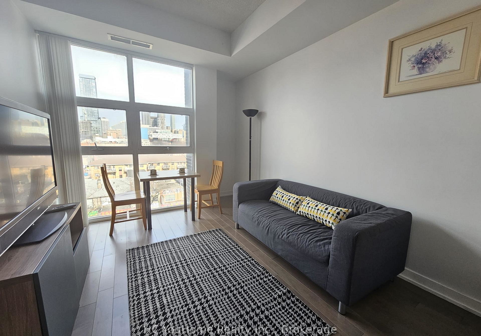 10-willison-square-toronto-toronto-ontario-c13570042
