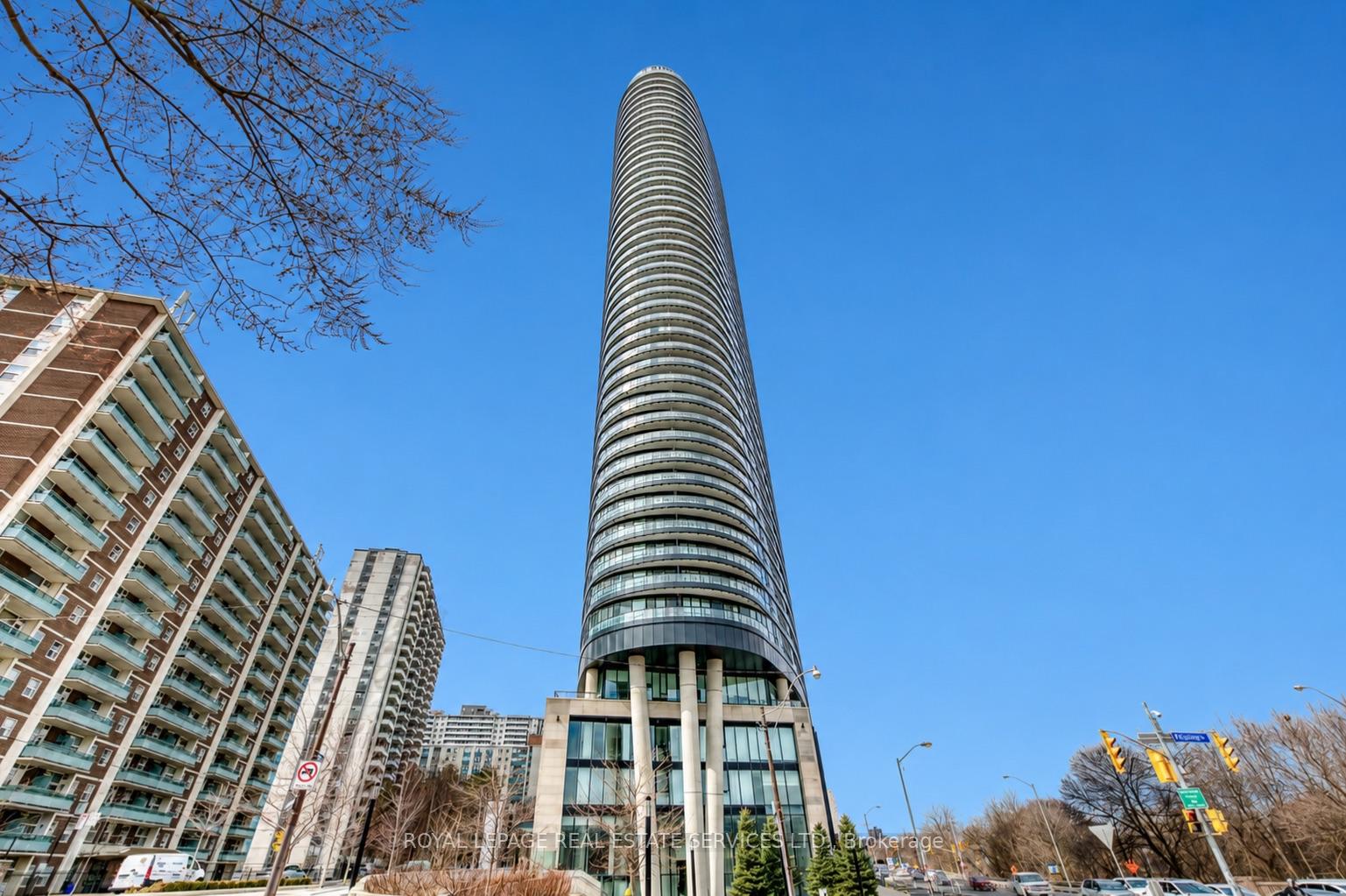 585-bloor-street-e-toronto-toronto-ontario-c13570088