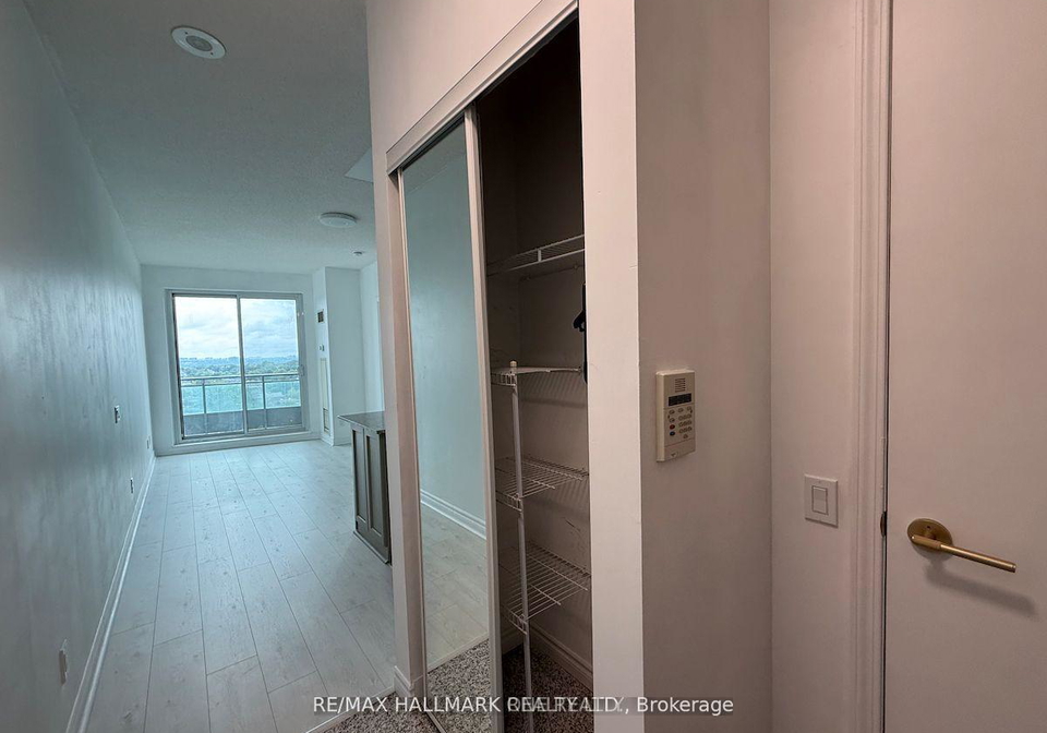 60-byng-avenue-toronto-north-york-ontario-c13570132