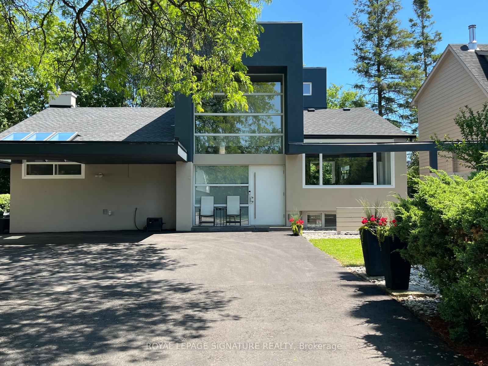 90-berkinshaw-crescent-toronto-north-york-ontario-c13570456