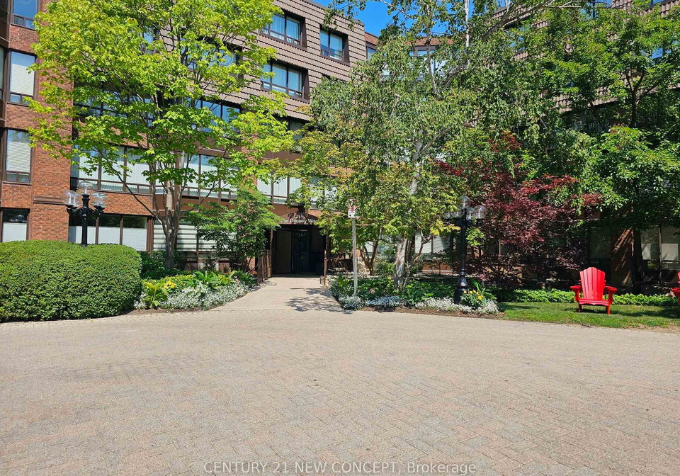 255-the-donway-west-e-toronto-north-york-ontario-c13570466