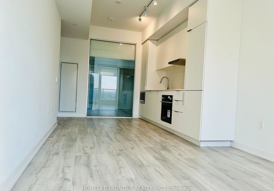 7-golden-lion-heights-toronto-north-york-ontario-c13570500