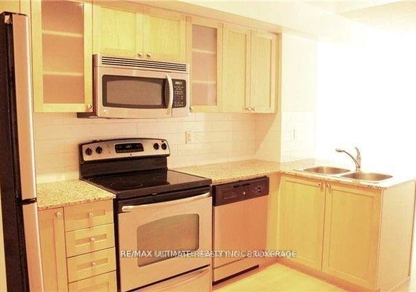 761-bay-street-toronto-toronto-ontario-c13570620