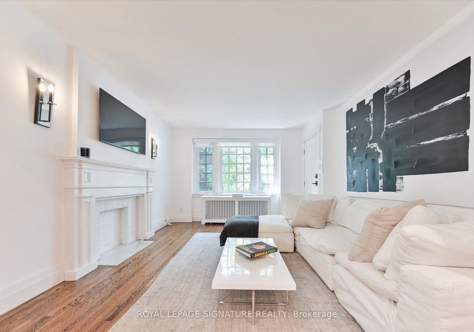 42-strathgowan-avenue-toronto-toronto-ontario-c13571258