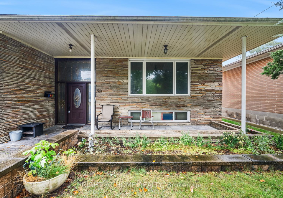 39-heathview-avenue-toronto-north-york-ontario-c13571346