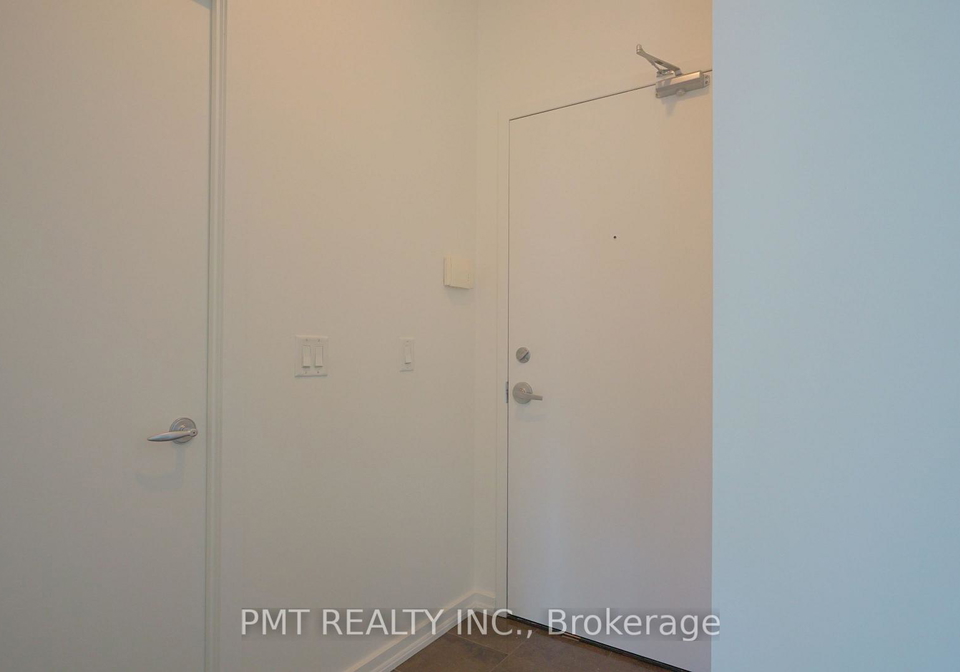 208-queens-quay-w-toronto-toronto-ontario-c13571396