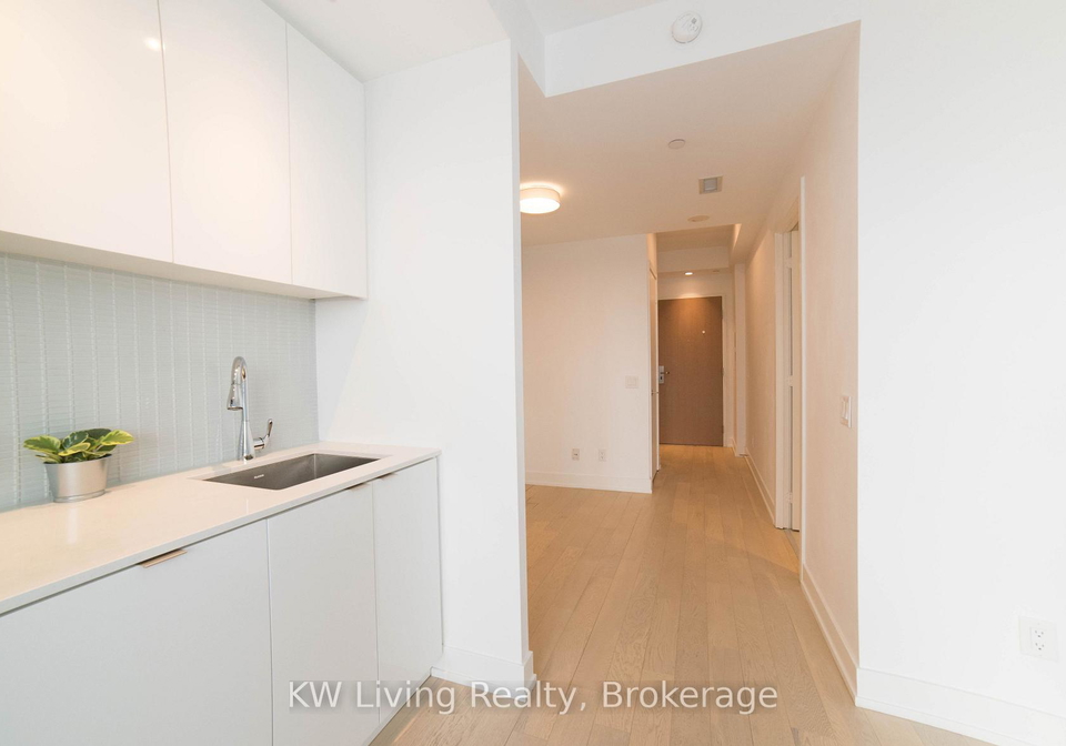 7-grenville-street-toronto-toronto-ontario-c13571406
