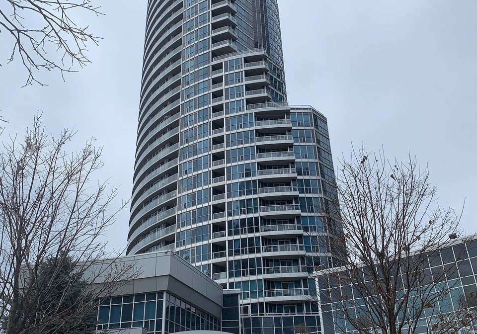 208-queens-quay-w-toronto-toronto-ontario-c13571588