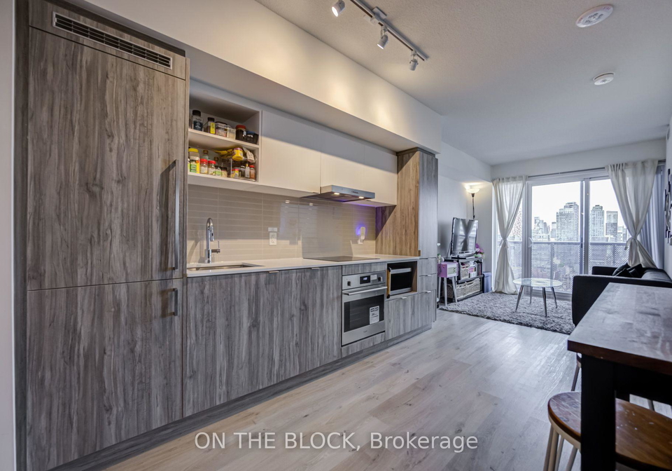 138-downes-street-toronto-toronto-ontario-c13571854