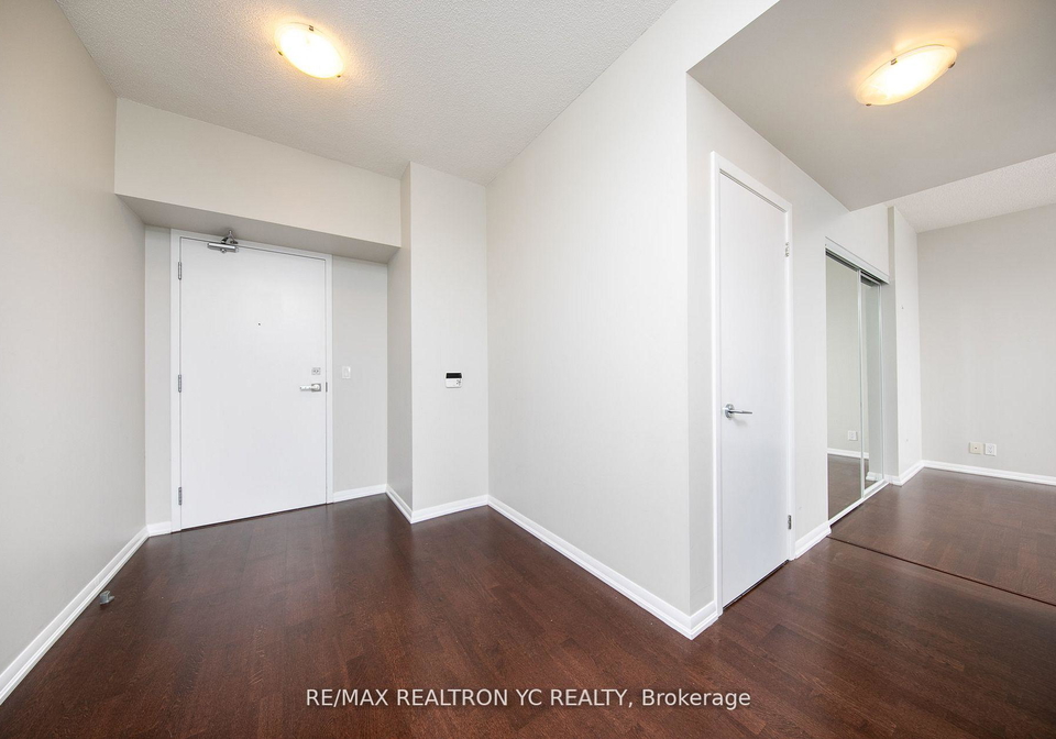 832-bay-street-toronto-toronto-ontario-c13572290