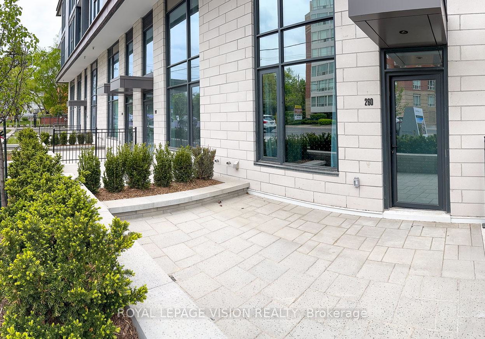 250-lawrence-avenue-w-toronto-toronto-ontario-c13572312