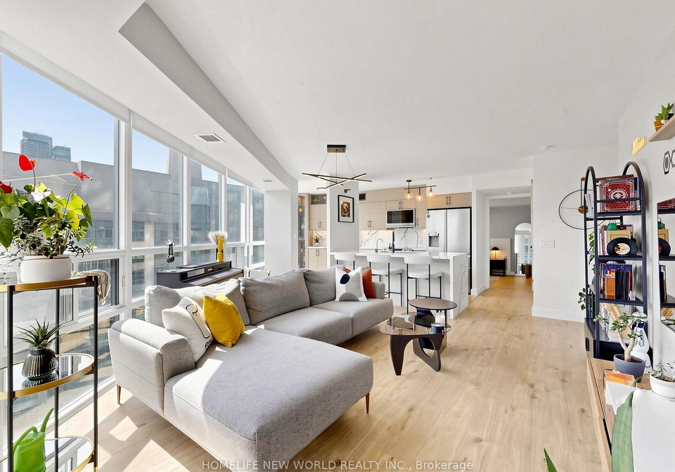 30-grand-trunk-crescent-toronto-toronto-ontario-c13572840