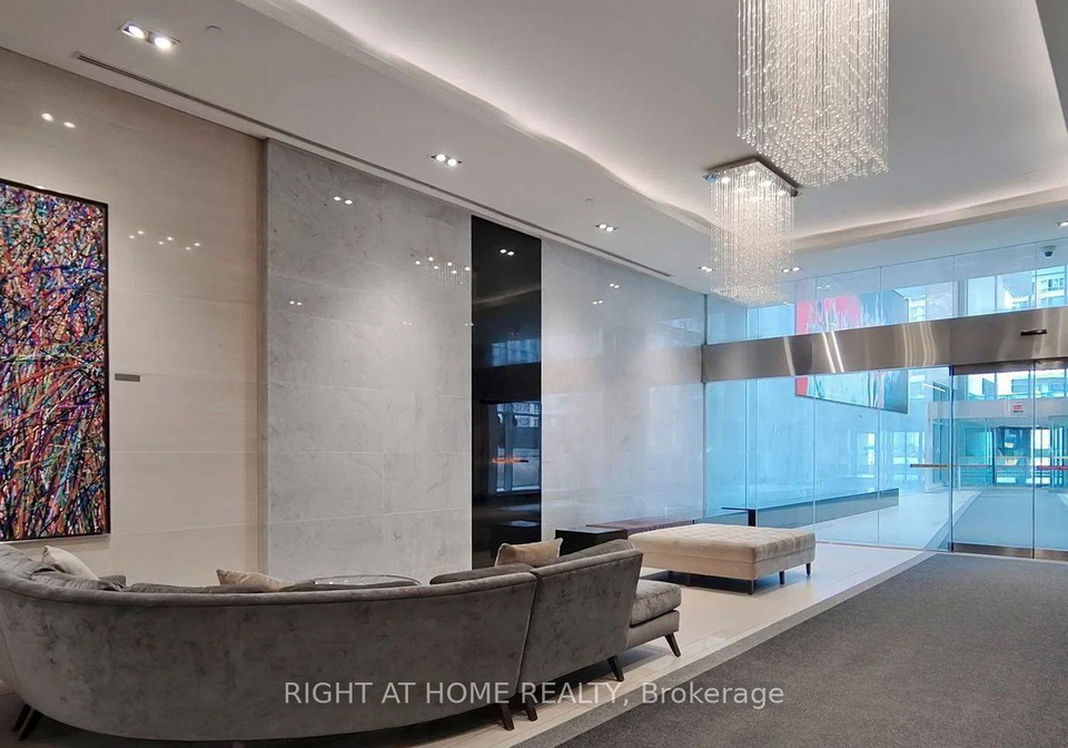 386-yonge-street-toronto-toronto-ontario-c13572980