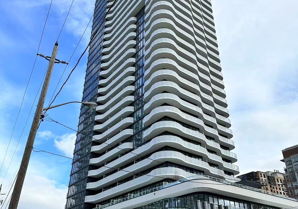 15-holmes-avenue-toronto-north-york-ontario-c13572992