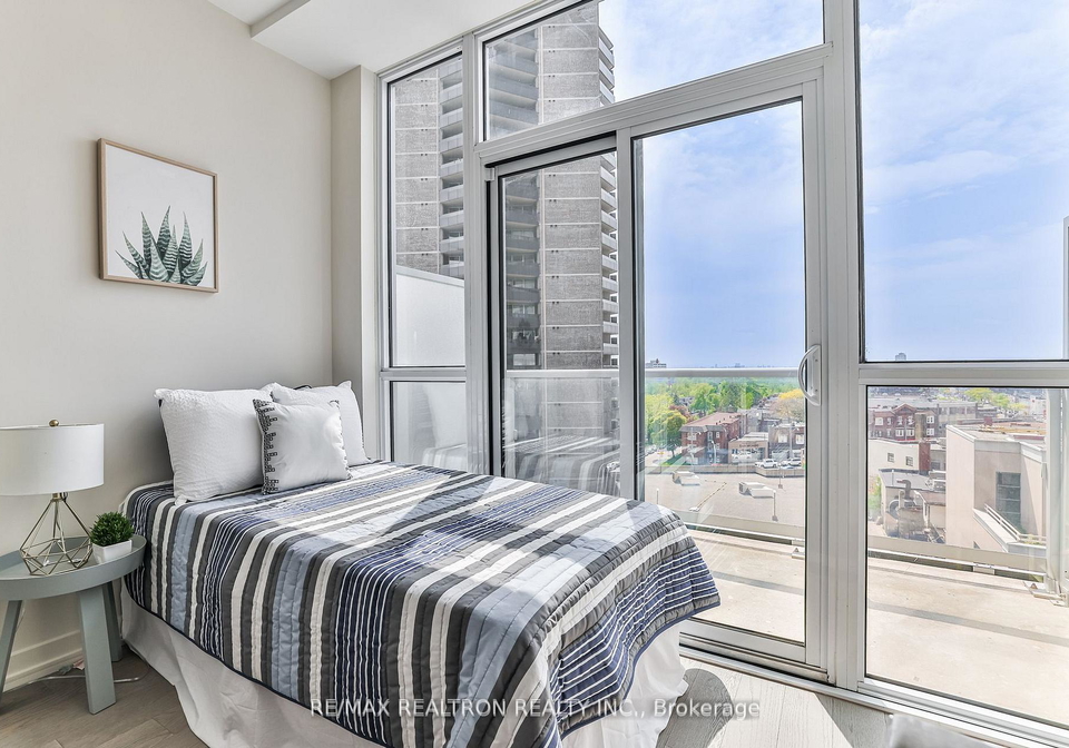 501-w-st-clair-avenue-w-toronto-toronto-ontario-c13573196