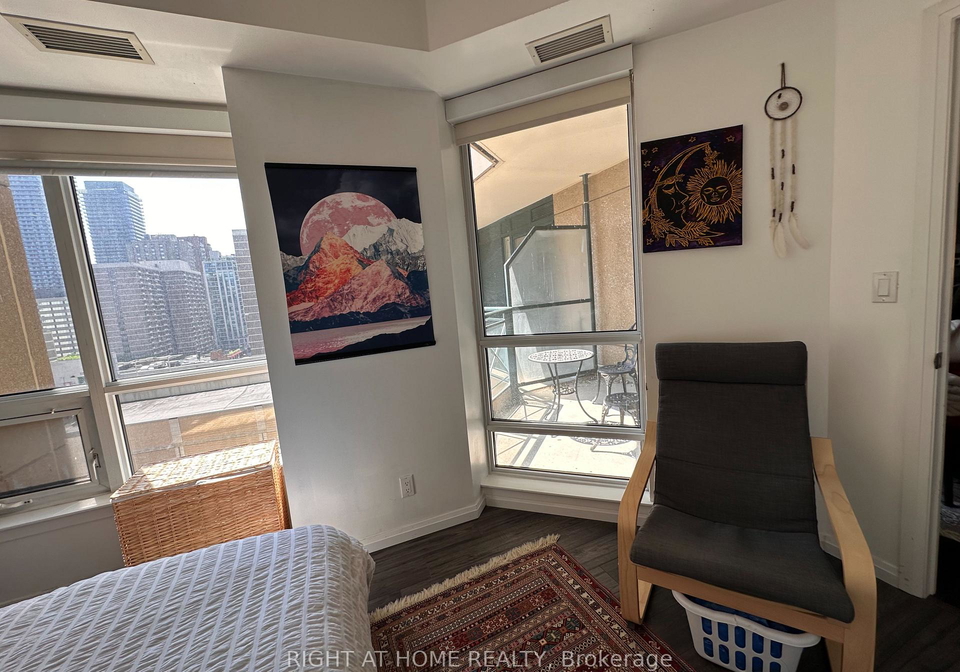 35-hayden-street-toronto-toronto-ontario-c13573380