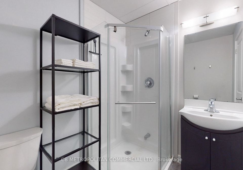 335-college-street-toronto-toronto-ontario-c13573626
