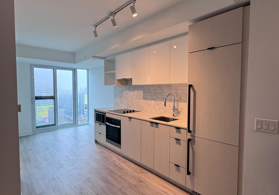 252-church-street-toronto-toronto-ontario-c13573934