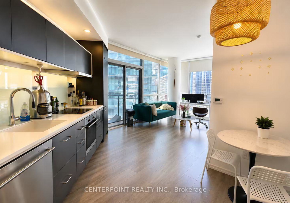 45-charles-street-e-toronto-toronto-ontario-c13574020