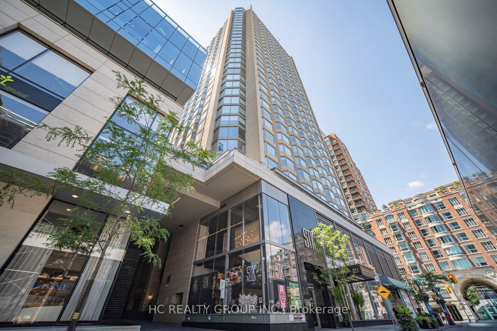 155-yorkville-avenue-toronto-toronto-ontario-c13574036