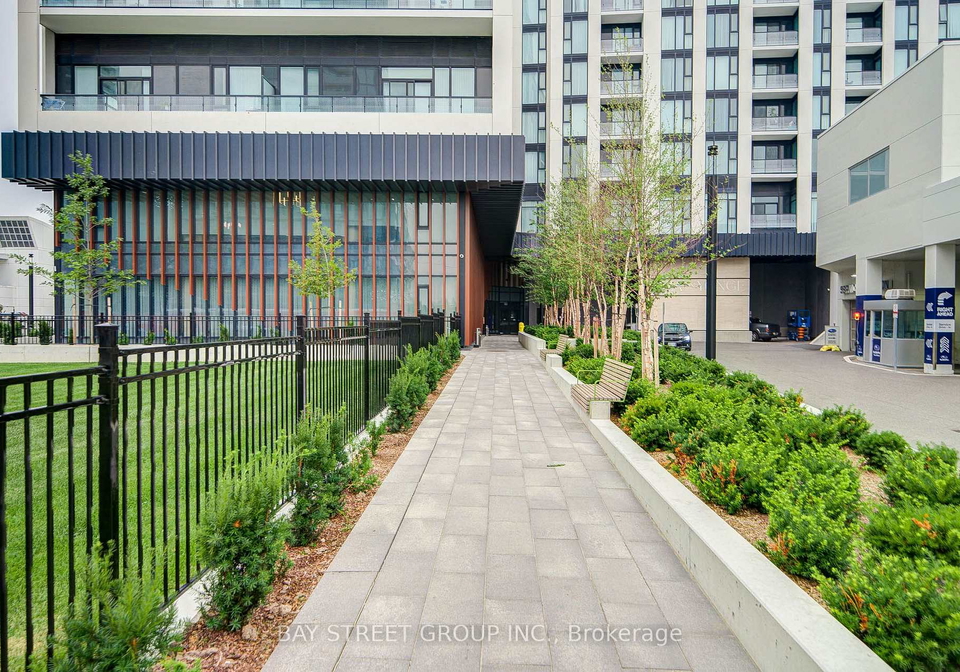 5858-yonge-street-toronto-toronto-ontario-c13574226