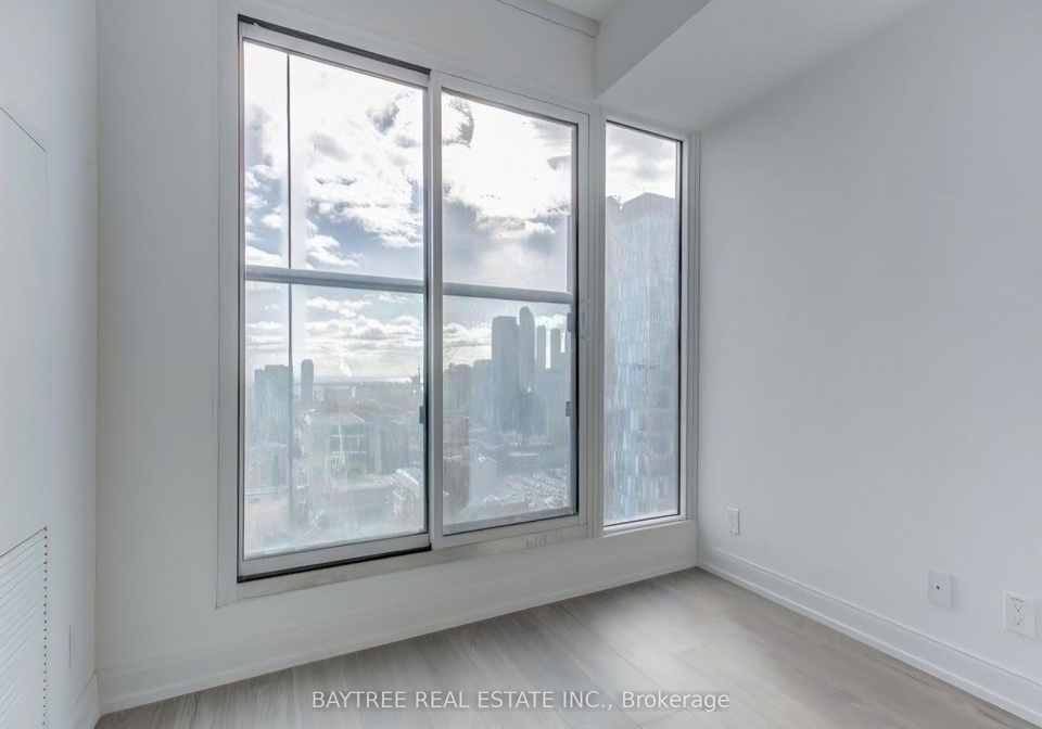 181-dundas-street-e-toronto-toronto-ontario-c13574322