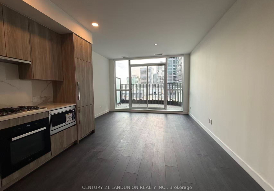 18-esther-shiner-boulevard-toronto-north-york-ontario-c13574460