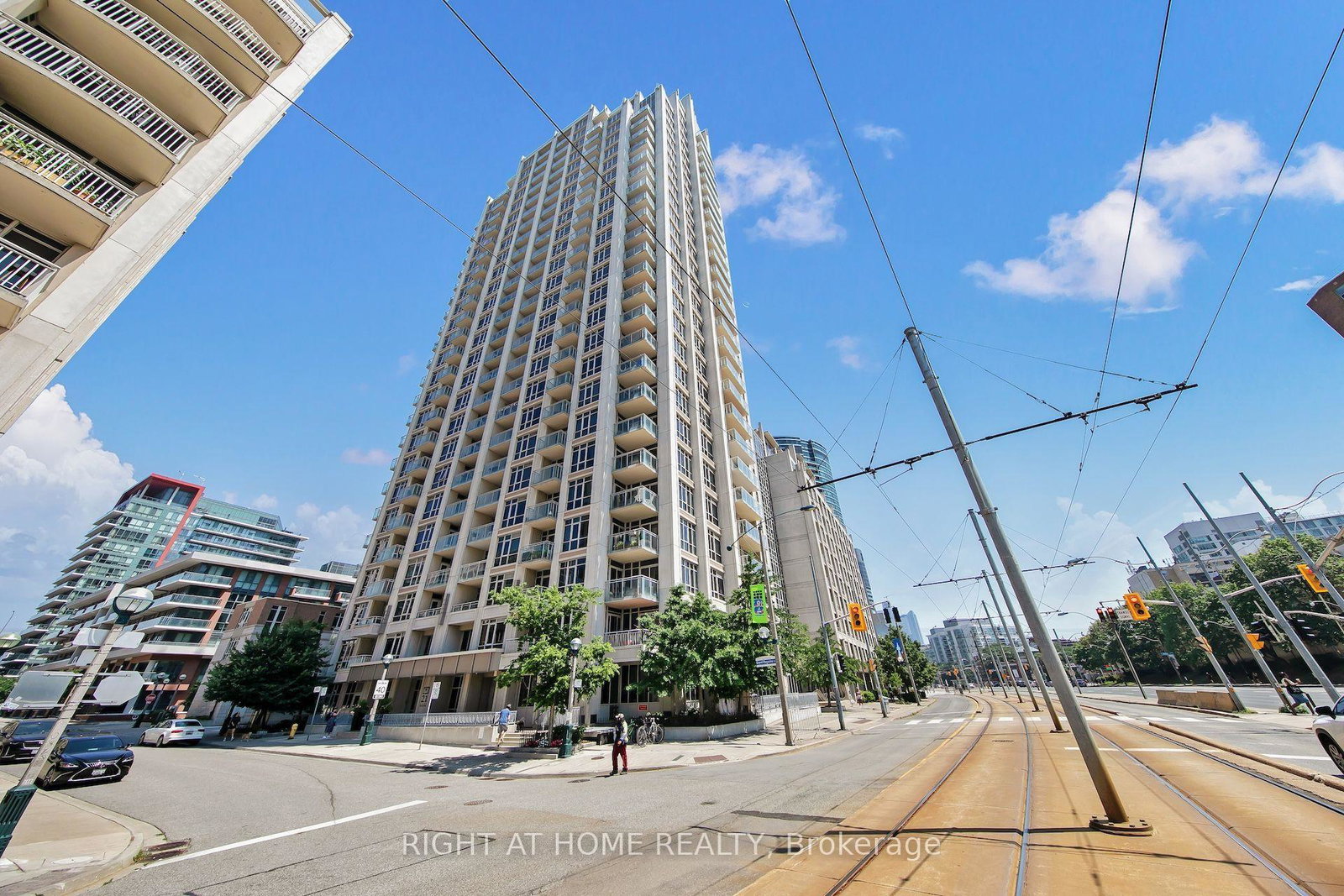 21-grand-magazine-street-s-toronto-toronto-ontario-c13574604
