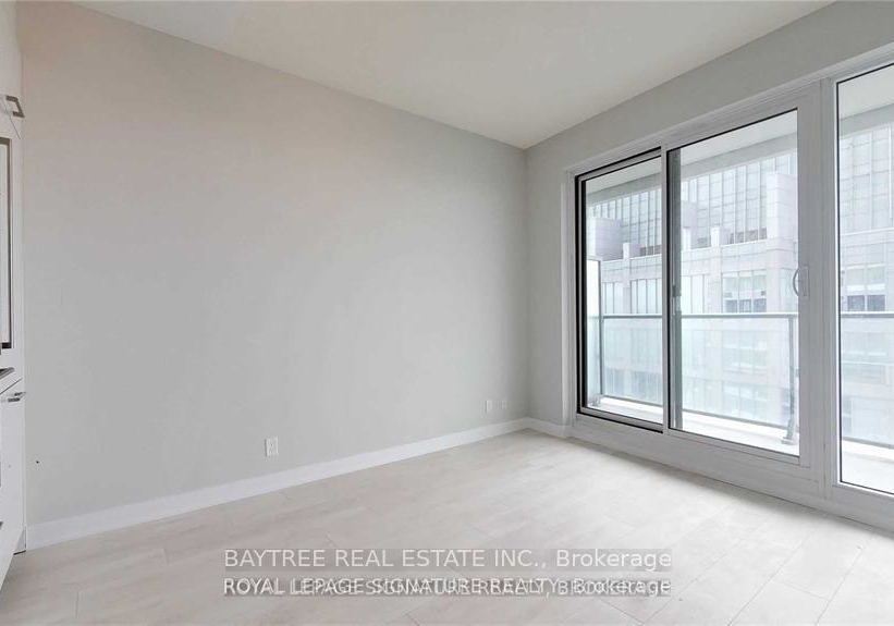 2221-yonge-street-toronto-toronto-ontario-c13574702