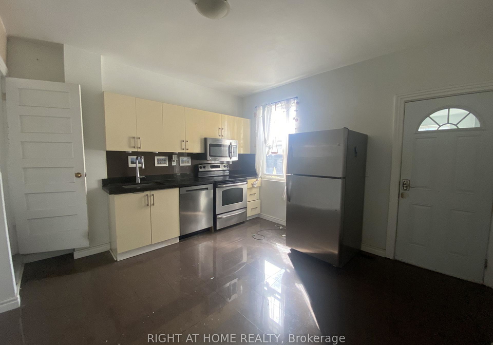 194-beatrice-street-toronto-toronto-ontario-c13575140