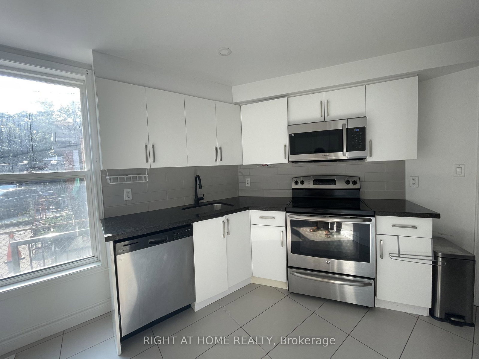 97-darcy-street-toronto-toronto-ontario-c13575146
