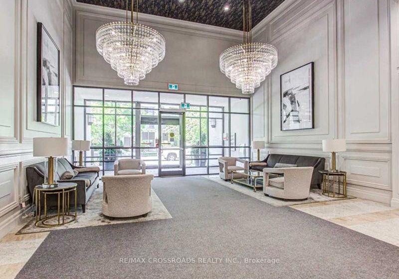 35-hollywood-avenue-toronto-north-york-ontario-c13575170