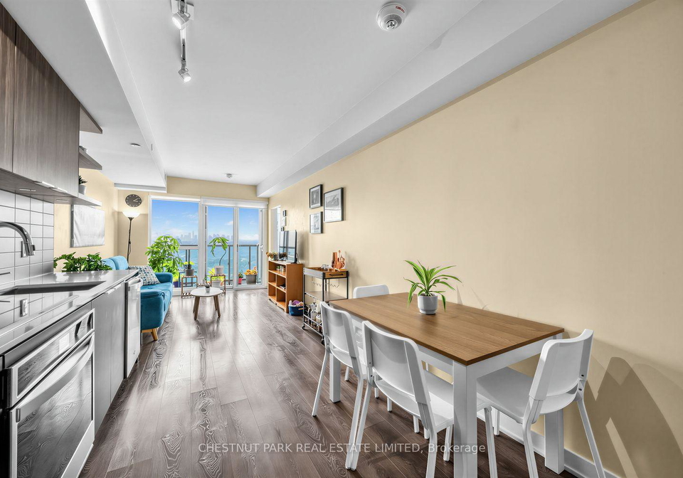 6-sonic-way-toronto-east-york-ontario-c13575194