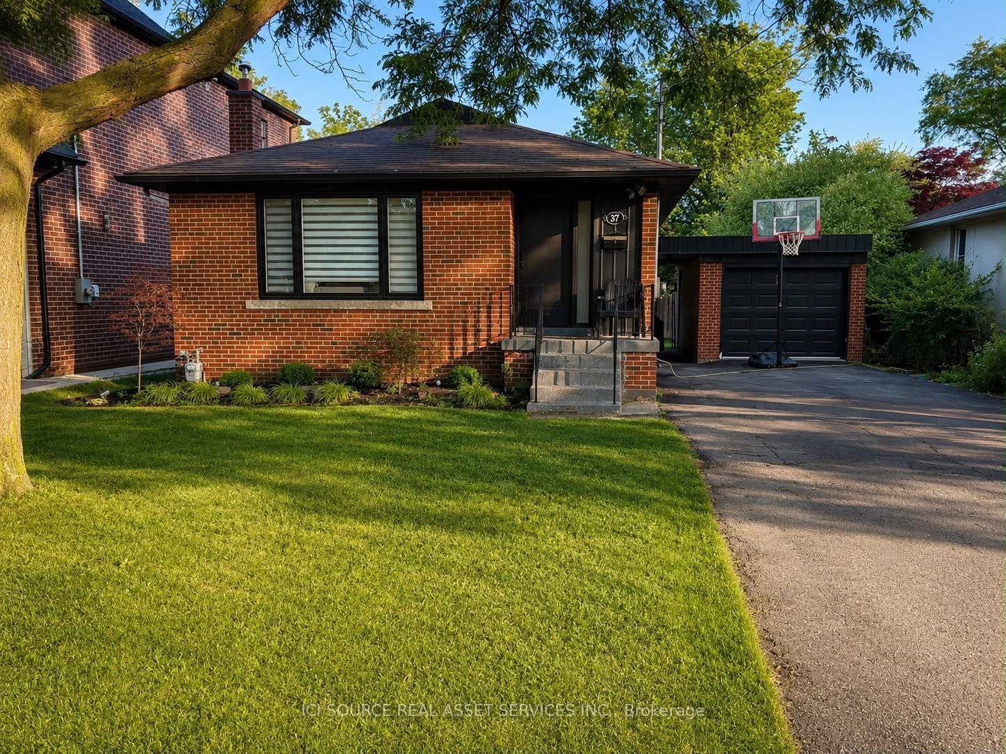 37-bainbridge-avenue-toronto-toronto-ontario-c13575358