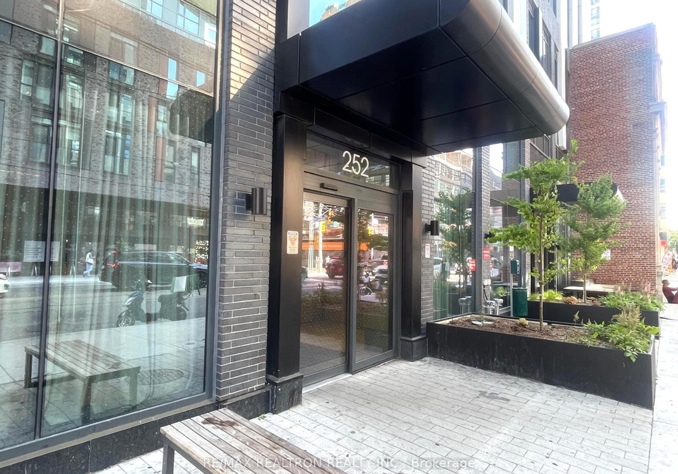 252-church-street-toronto-toronto-ontario-c13575392