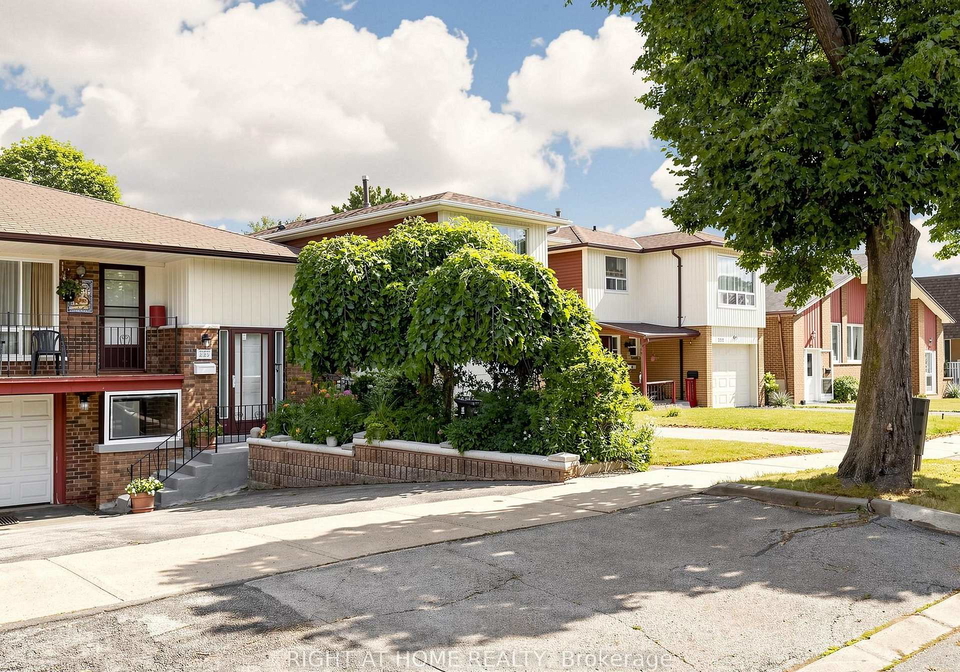 227-apache-trail-toronto-north-york-ontario-c13575418