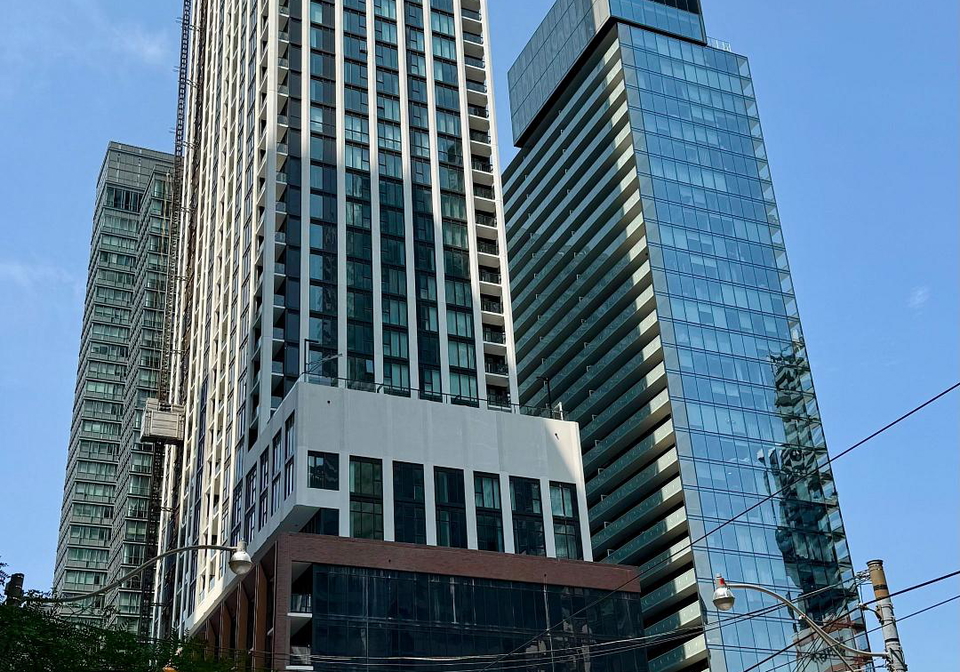 400-king-street-w-toronto-toronto-ontario-c13575626