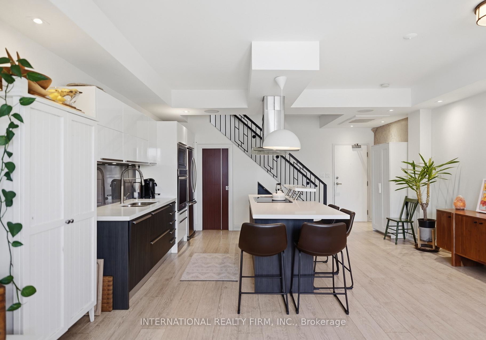 500-richmond-st-street-w-toronto-toronto-ontario-c13575640