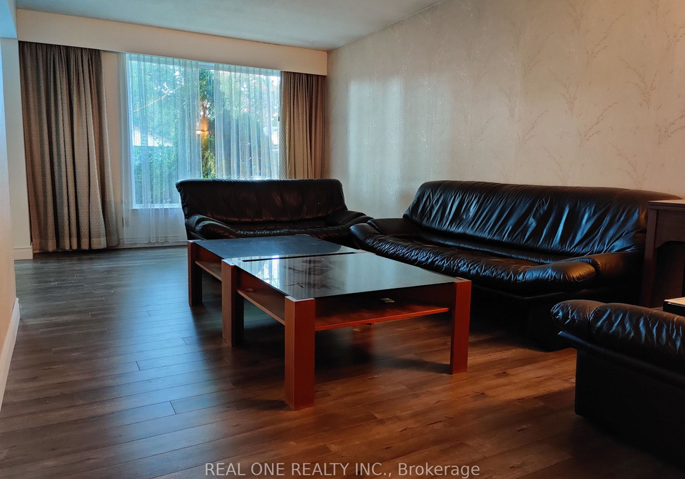 9-lisburn-crescent-toronto-north-york-ontario-c13575658