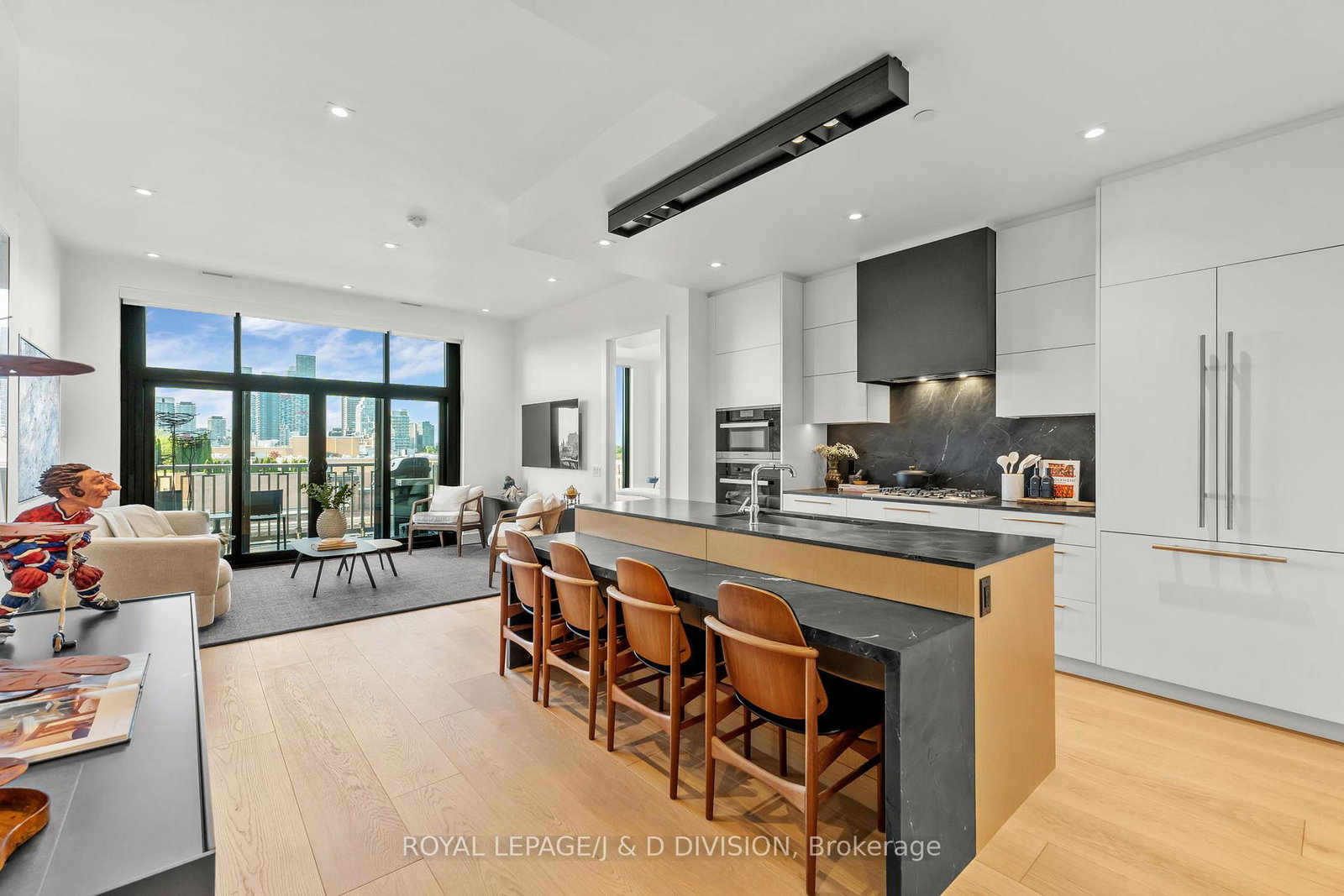 1-strathgowan-avenue-toronto-toronto-ontario-c13575868