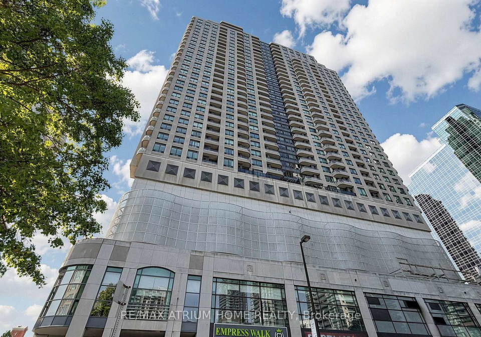 33-empress-avenue-toronto-north-york-ontario-c13575948