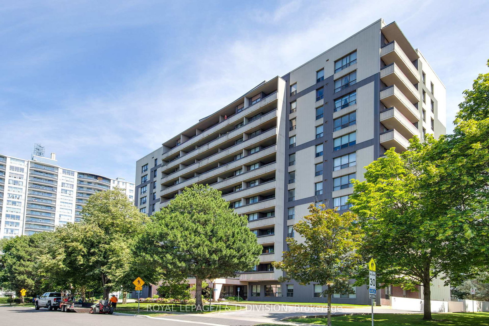 100-canyon-avenue-toronto-toronto-ontario-c13576008
