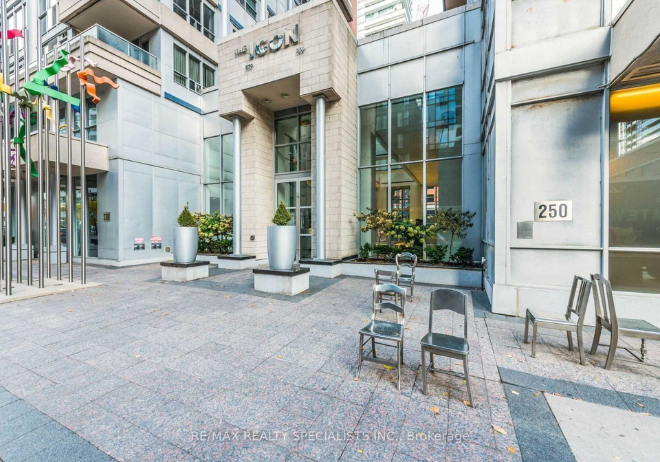 250-wellington-street-toronto-toronto-ontario-c13576074