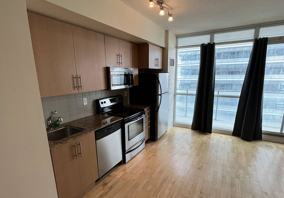 65-bremner-boulevard-toronto-toronto-ontario-c13576136