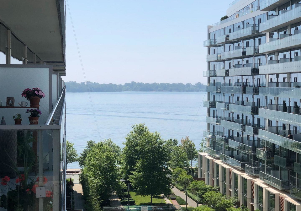39-queens-quay-e-toronto-toronto-ontario-c13576350