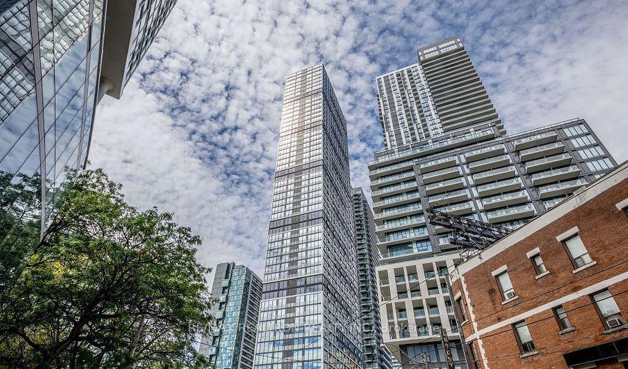 181-dundas-street-e-toronto-toronto-ontario-c13576356